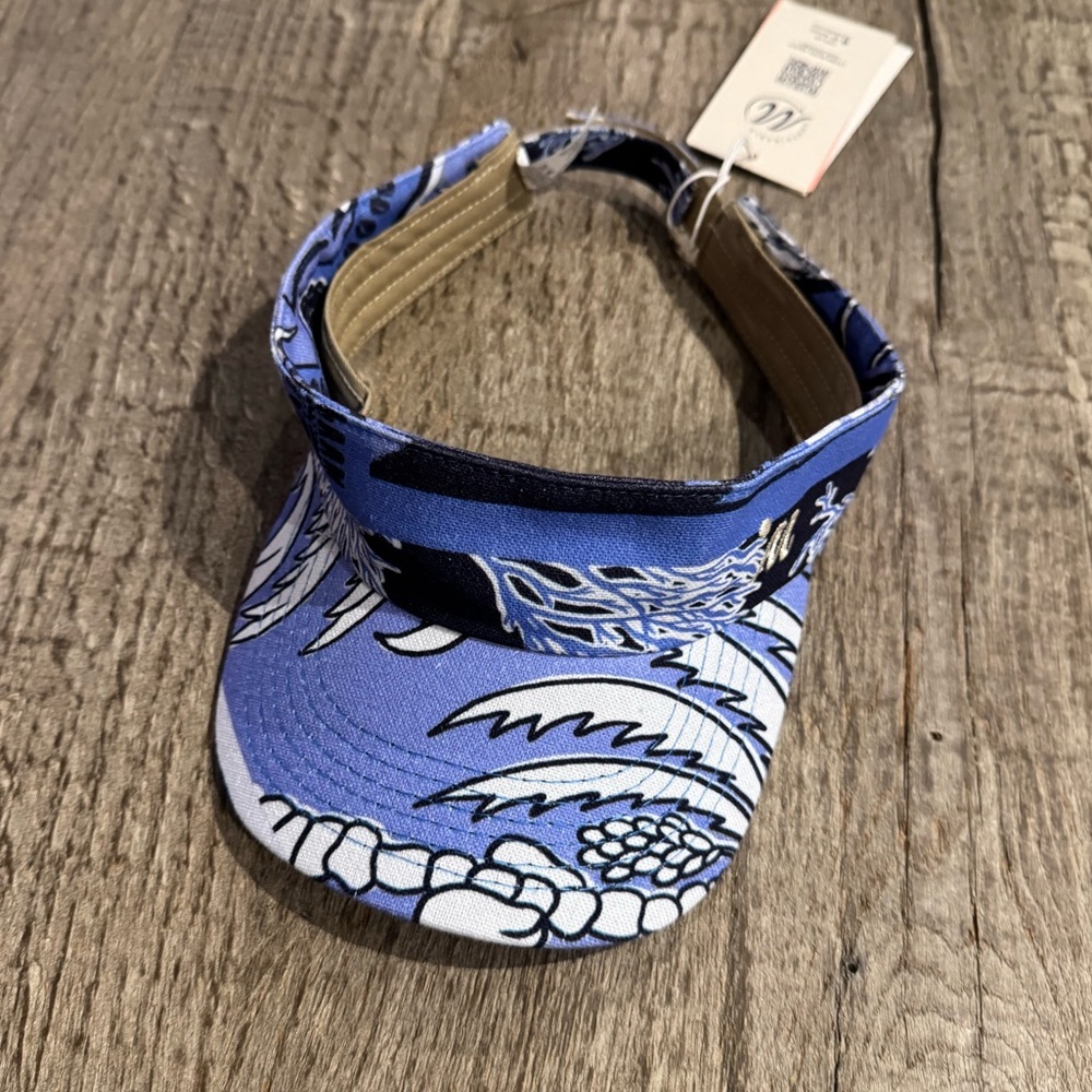 Maaji Visor.